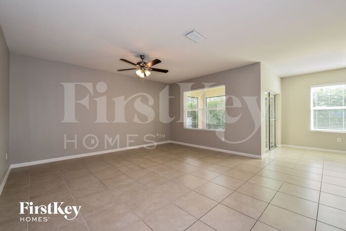 Building Photo - 1912 NW 15th Terrace