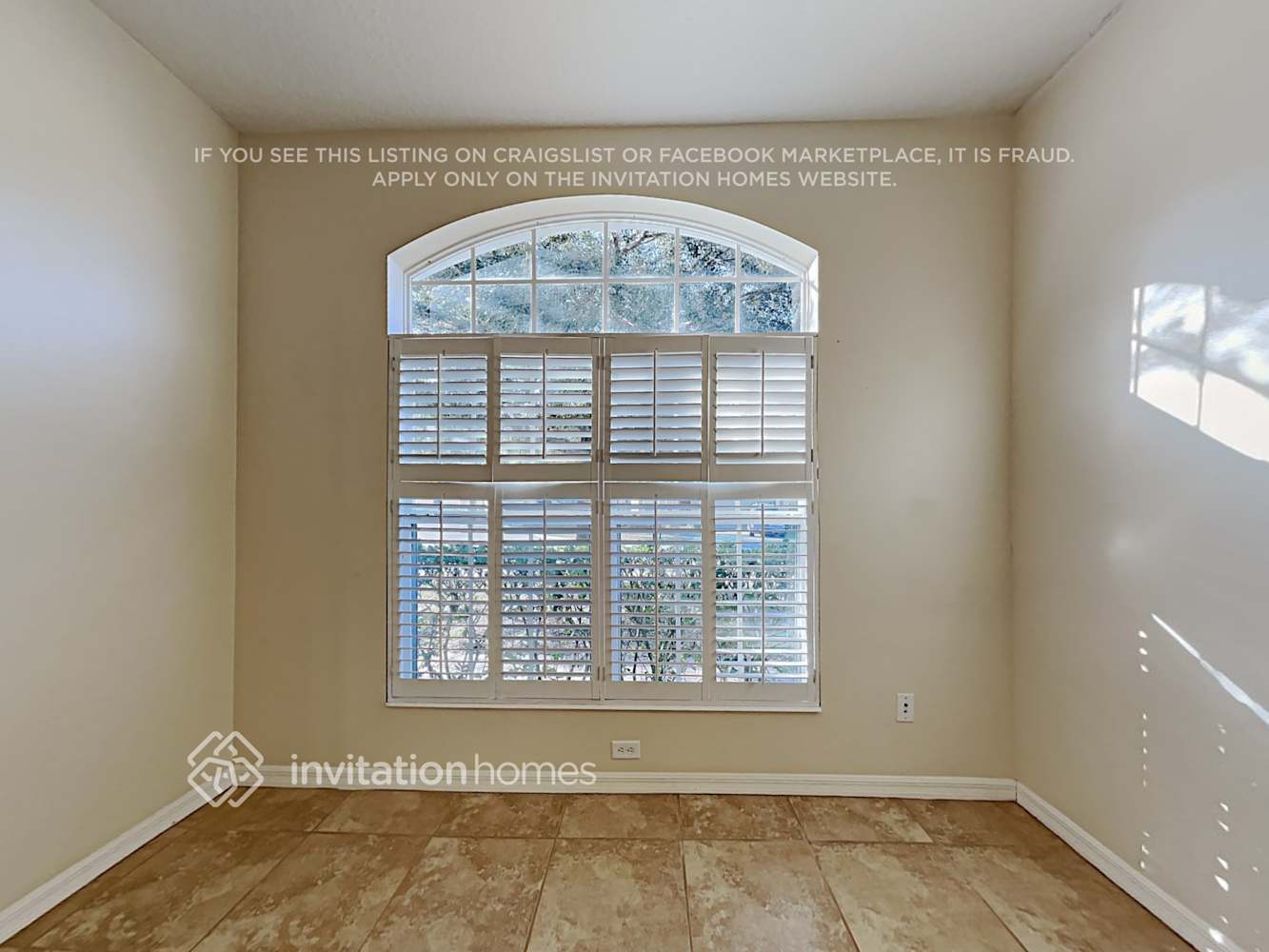 Building Photo - 26012 Singing Lark Ct