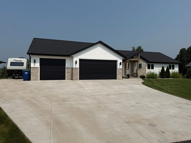 Building Photo - Executive Rental – Custom 5-Bedroom, 3.5-B...