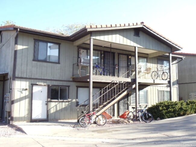 Building Photo - 625 Dameron St.