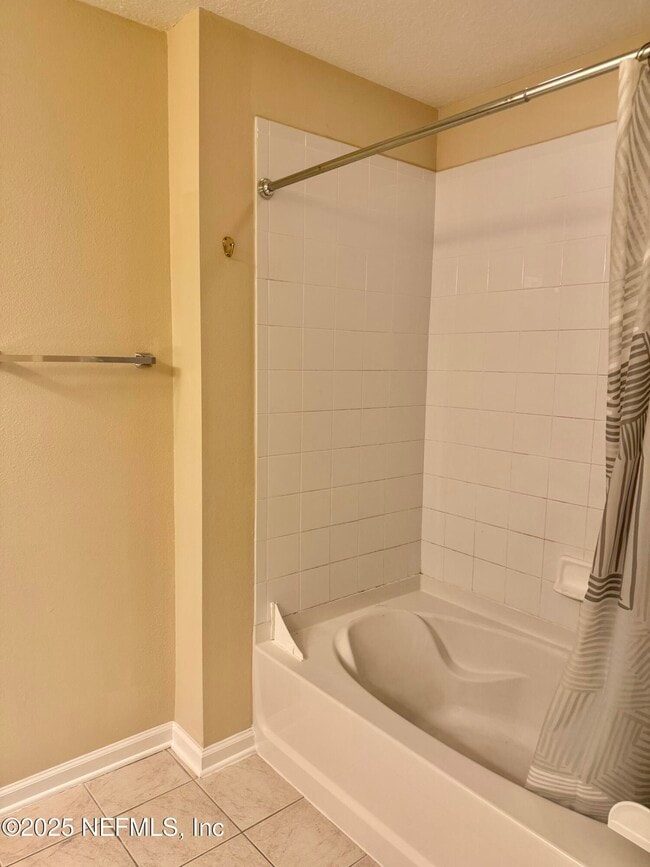 Building Photo - 4891 Castlegate Ct