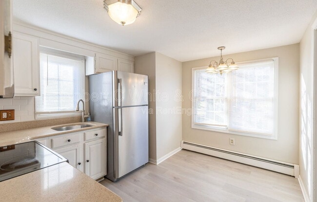 Building Photo - 33 Mills Ln