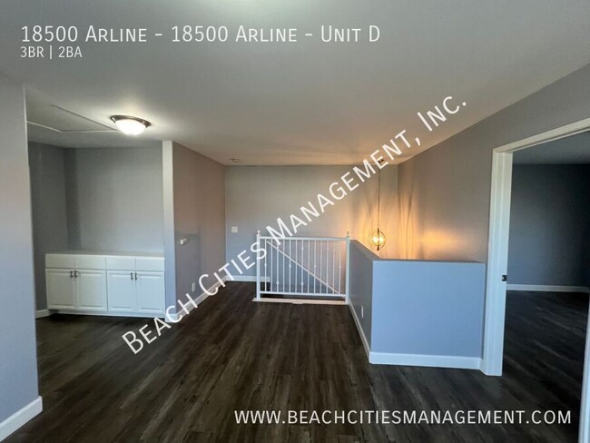 Building Photo - Remodeled 3 Bed, 2.5 Bath Town Home with A...