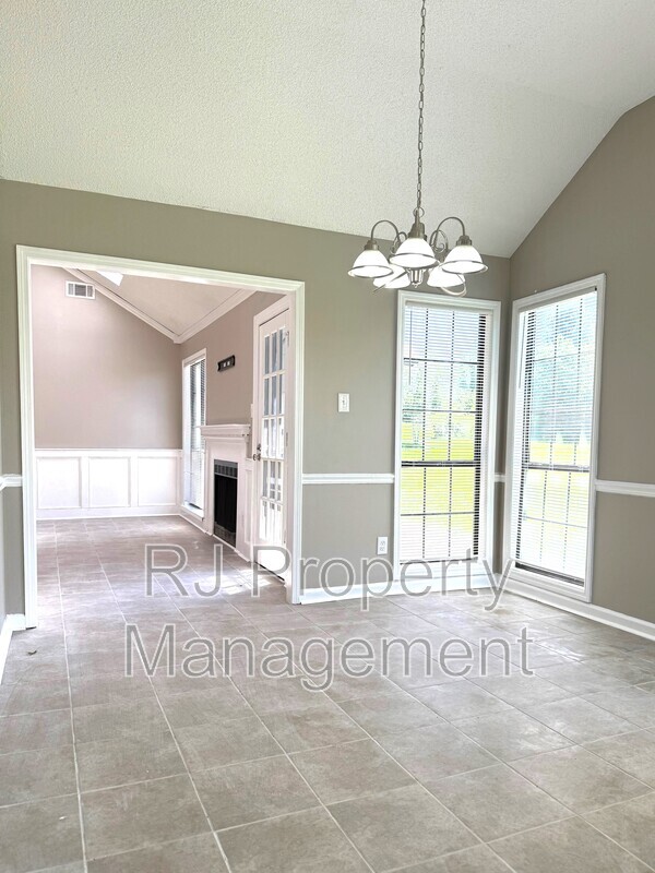 Building Photo - 4308 Ash Creek Cove