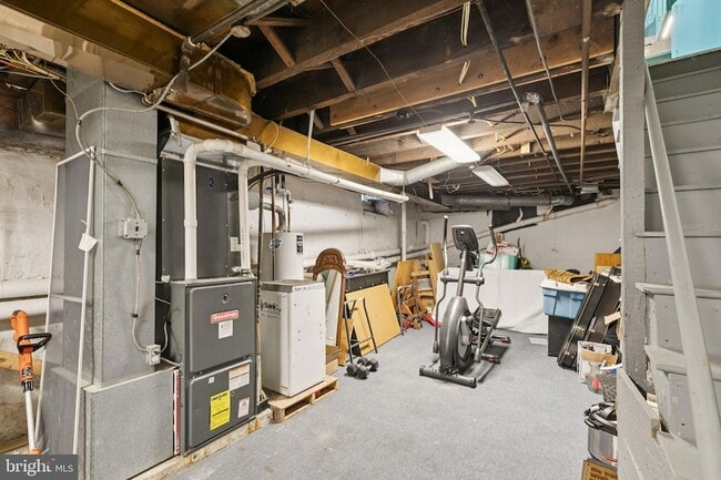Building Photo - 4353 Freeland Ave