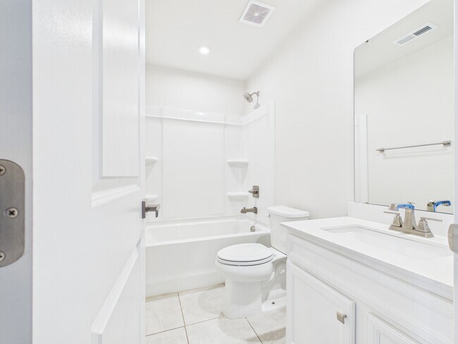 Building Photo - 3131 Coquina Ln