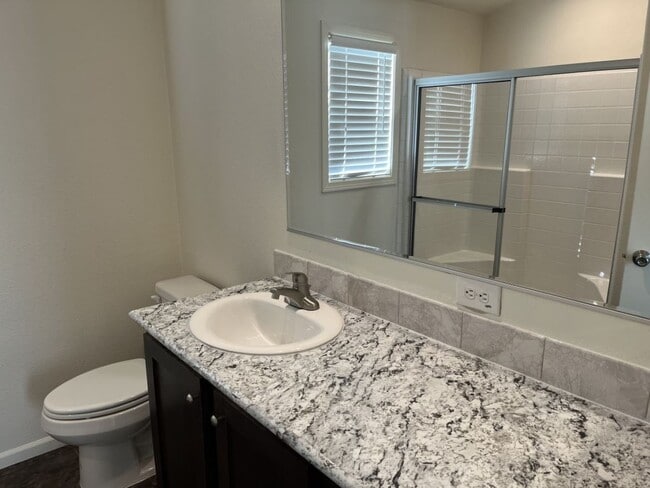 Building Photo - 5303 E Twain Ave