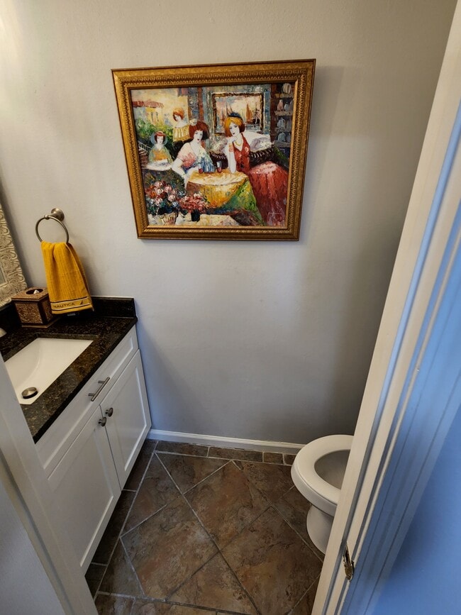 Half bath. - 5201 Heatherstone Dr