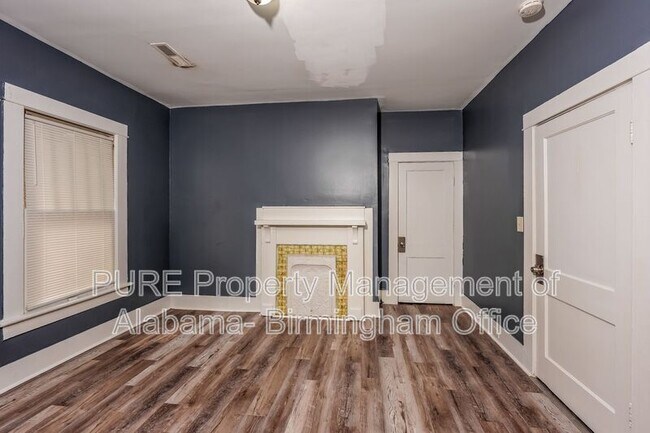 Building Photo - 4617 Court S