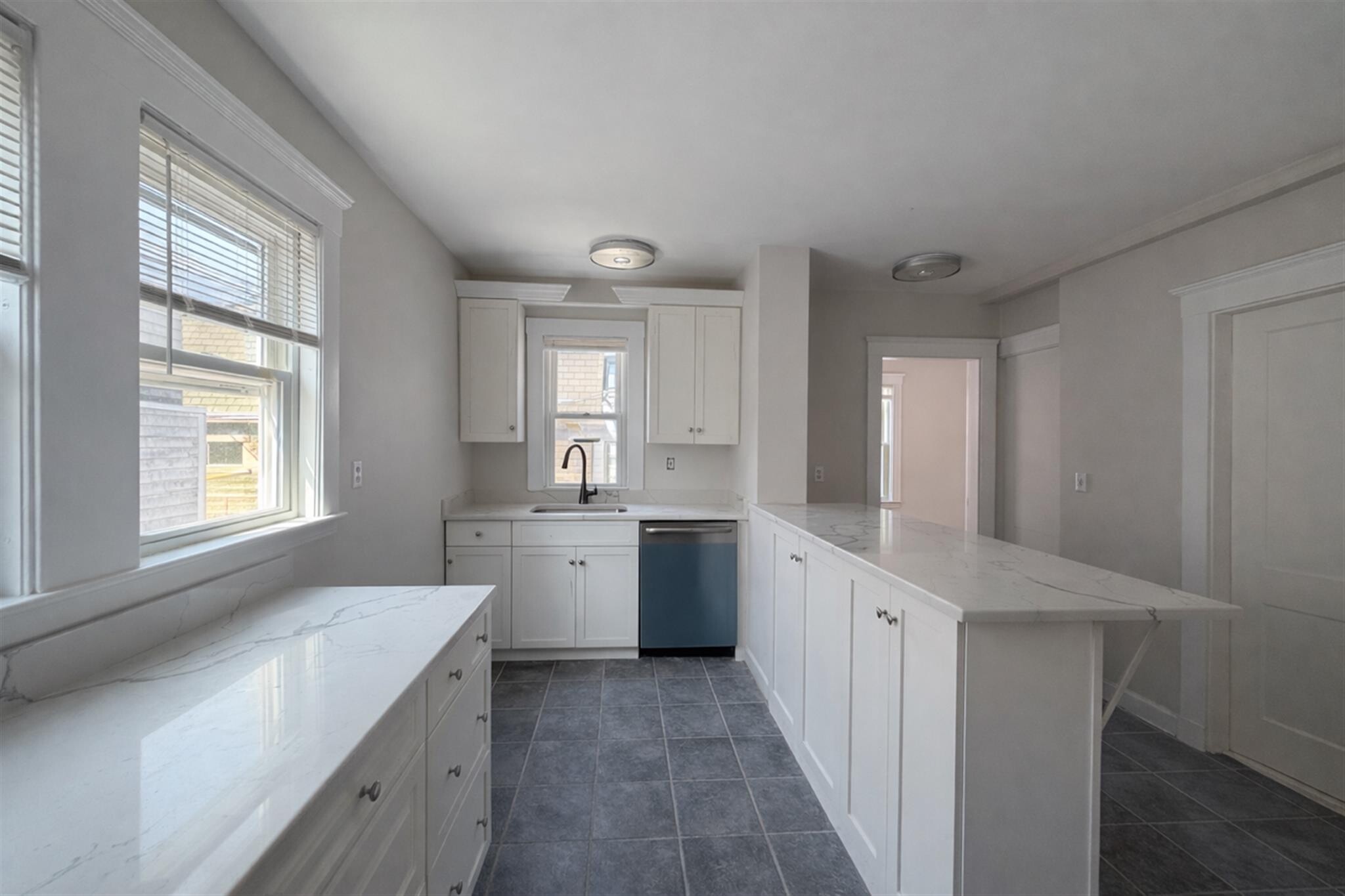 Building Photo - 441 Broadway