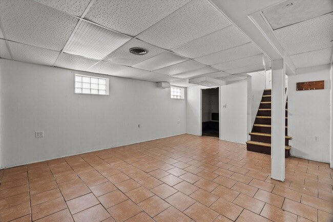Building Photo - 3656 W 70th Pl