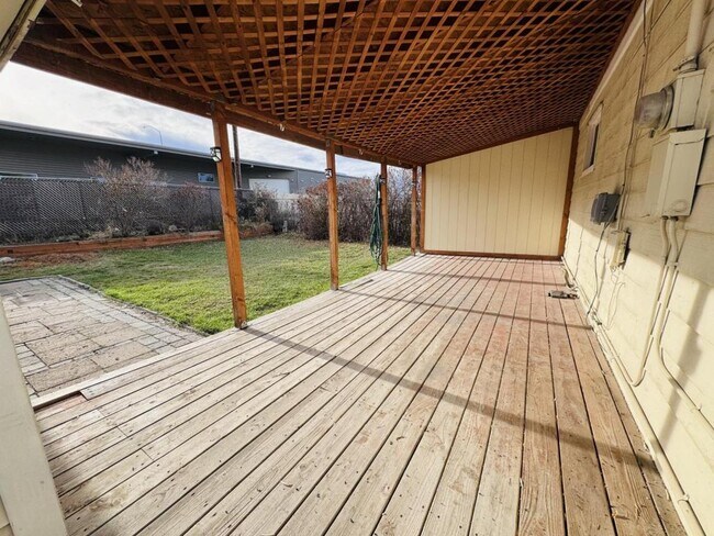 Building Photo - 1513 Wilder Ave