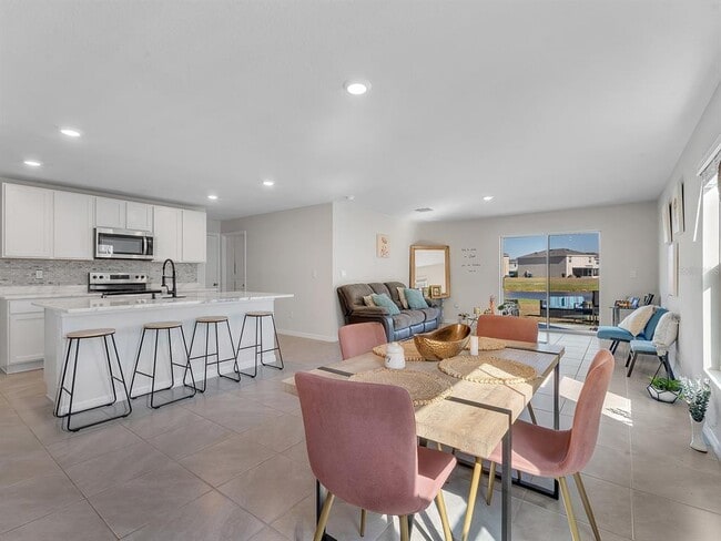 Building Photo - 3117 Rock Sound St