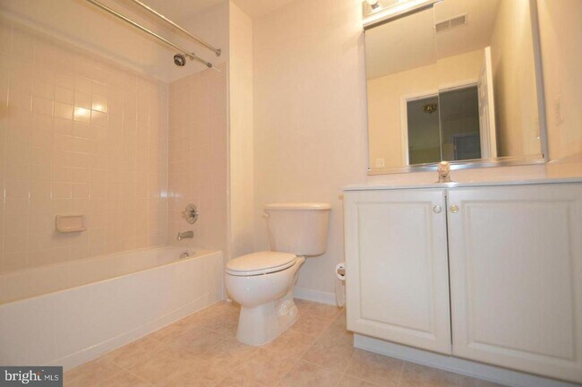 Building Photo - 42555 Pelican Dr