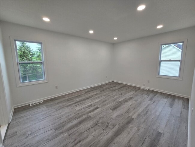 Building Photo - 51 Grangerford Heights