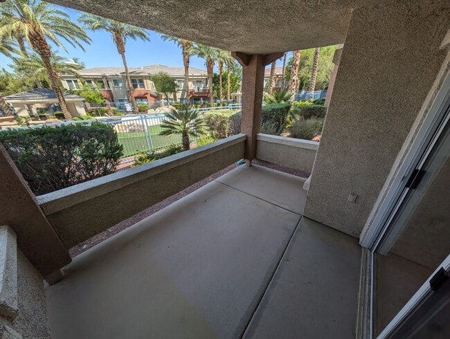 Building Photo - 820 Titan Peak Pl