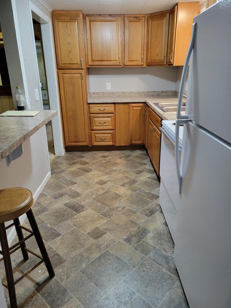 Kitchen - 5116 Murphy Rd
