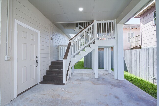 Building Photo - 4025 Avenue M