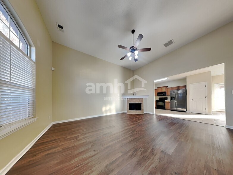 Building Photo - 7411 Appling Rain Dr