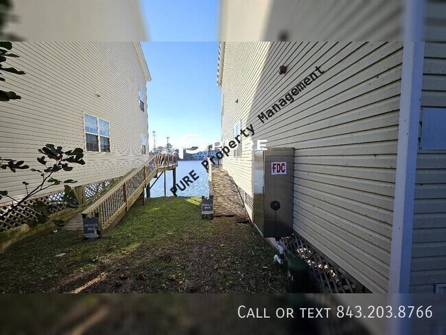 Building Photo - 3 bedroom N. CHS LAKE VIEW AVAILABLE NOW!!!