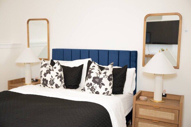 Building Photo - 3921 I St