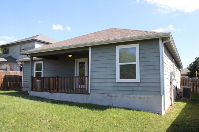 Building Photo - Meadow Brook