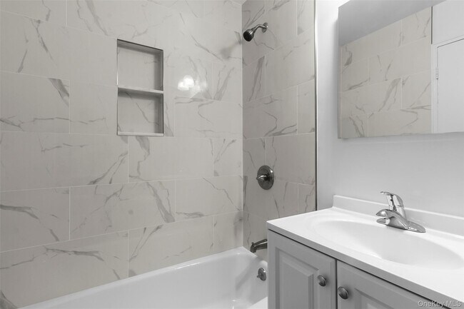 Building Photo - 372 Central Park Ave