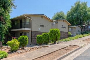 Building Photo - 2045 Shasta St
