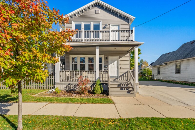 Primary Photo - 2138 N Hubbard St