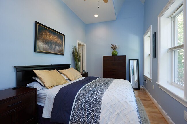 Building Photo - Petworth Stunner with Garage