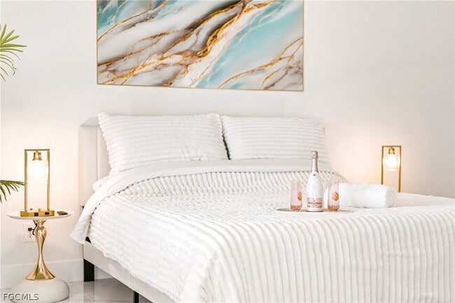 Building Photo - 922 NW 8th Terrace