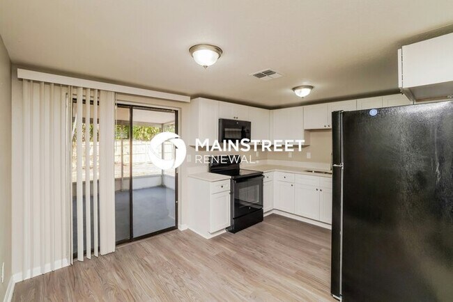 Building Photo - 2 Bedroom Pet-Friendly Home in Port Richey...