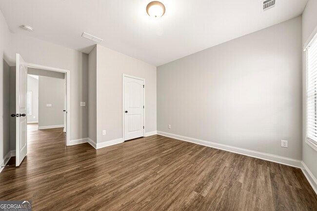 Building Photo - 54 Holsteiner Ln