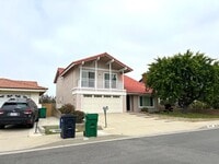 Building Photo - Prime Location: Beautiful Home in Diamond ...