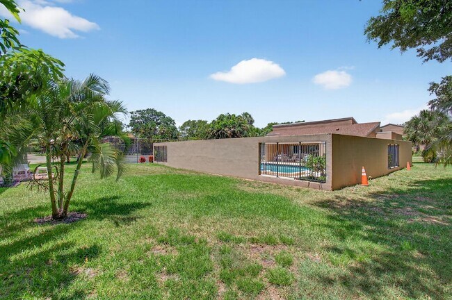 Building Photo - 1089 NW 13th St
