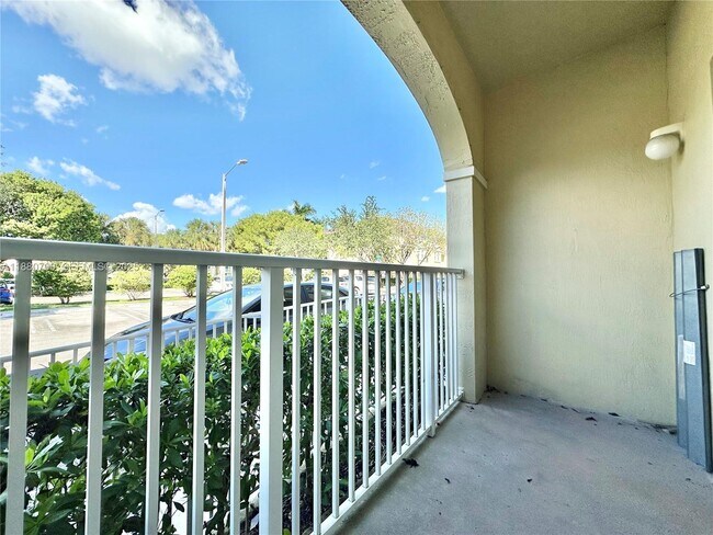 Building Photo - 10870 NW 88th Terrace