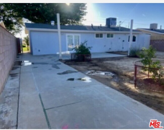 Building Photo - 44842 Rodin Ave