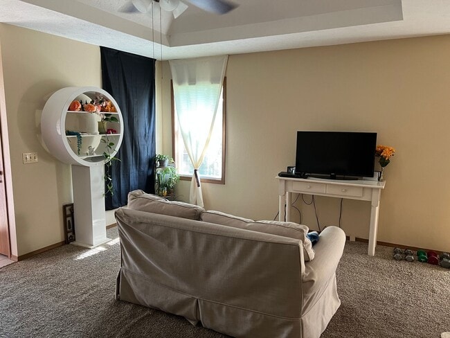 Building Photo - Duplex in Nixa!