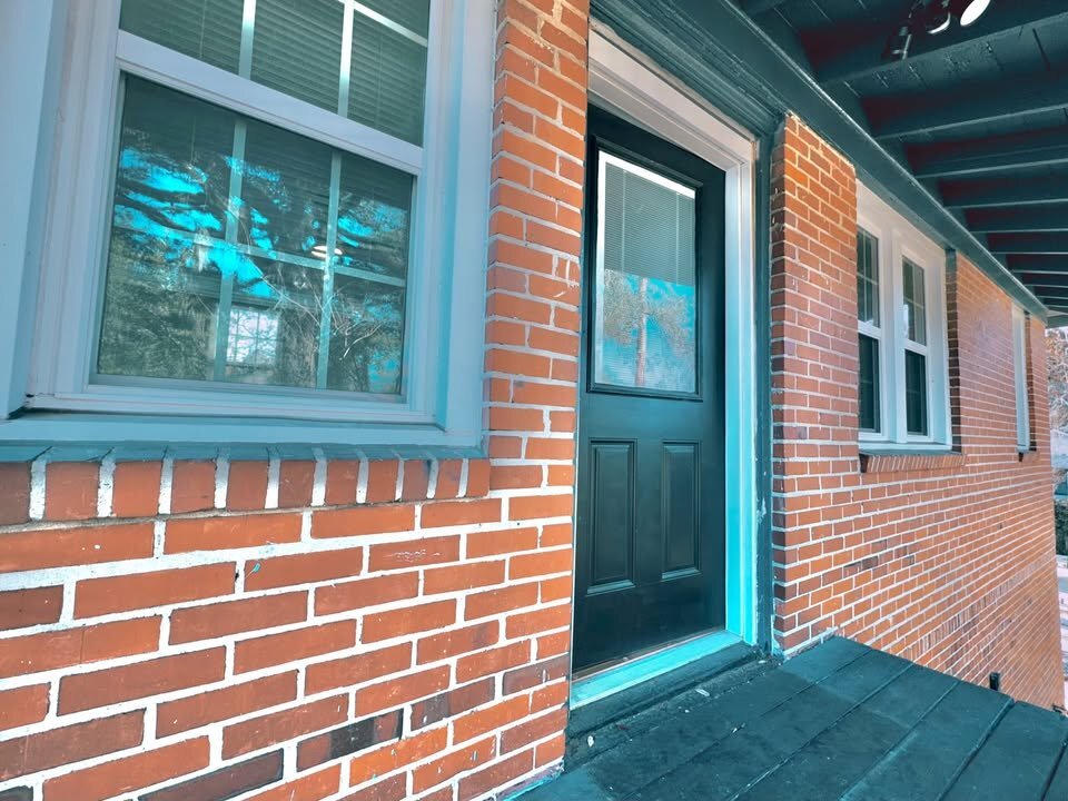 Building Photo - 2084 Huntsford Rd