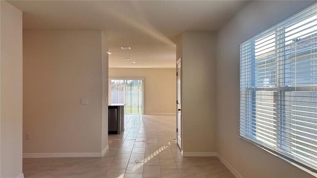 Building Photo - 2948 Waterlily Wy