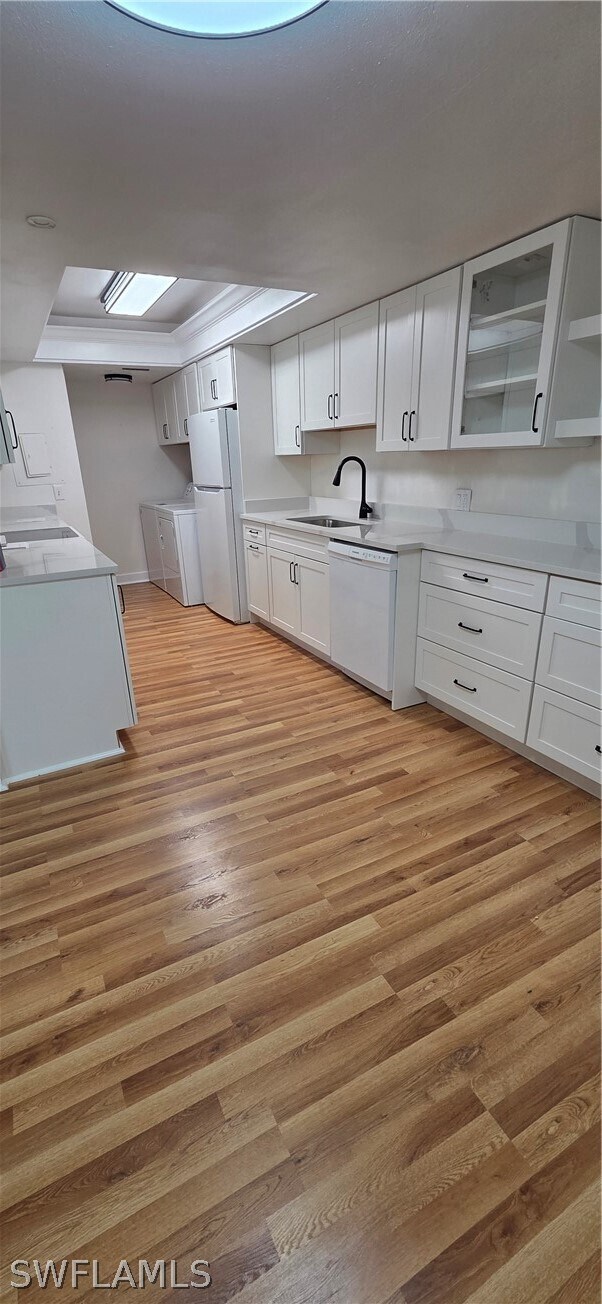 Building Photo - 3615 Boca Ciega Dr