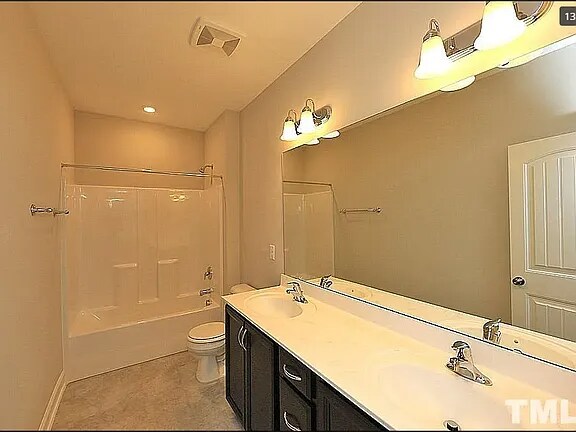 Building Photo - 207 Acorn Hollow Pl