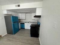 Building Photo - 1050 Meadowlark Ct SE