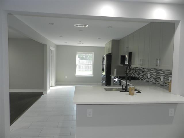 Building Photo - 12414 Veronica Cir