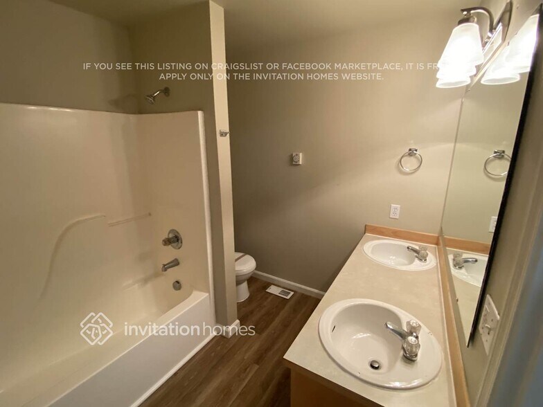 Building Photo - 21007 82nd St E