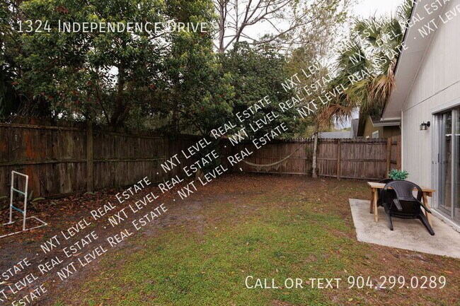 Building Photo - 1324 Independence Dr