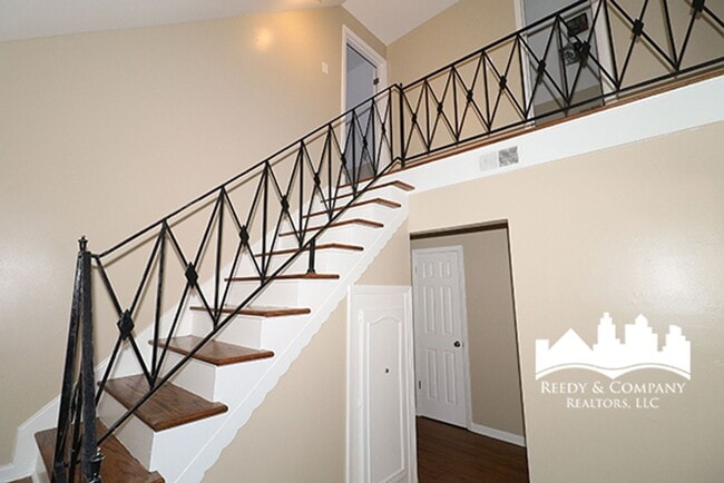 Building Photo - 2010 Tammwood Dr