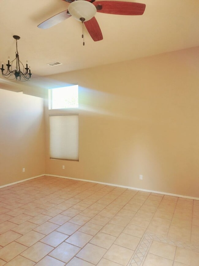 Building Photo - Hidden Valley House in Four Hills