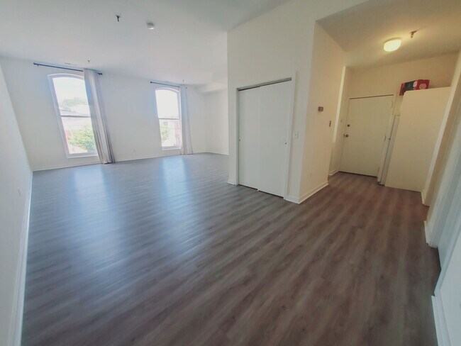 Building Photo - 9-11 Wall Street Apt #2, Norwalk, CT 06850...