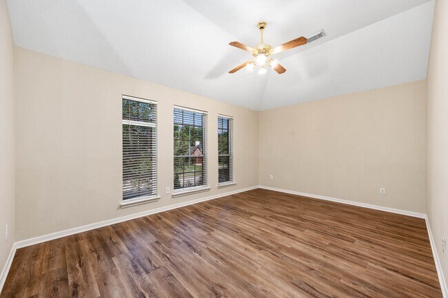Building Photo - 1835 Taylor Creek Dr